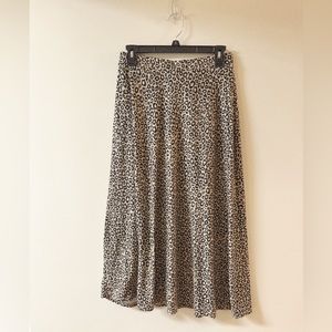 Leopard print soft midi skirt